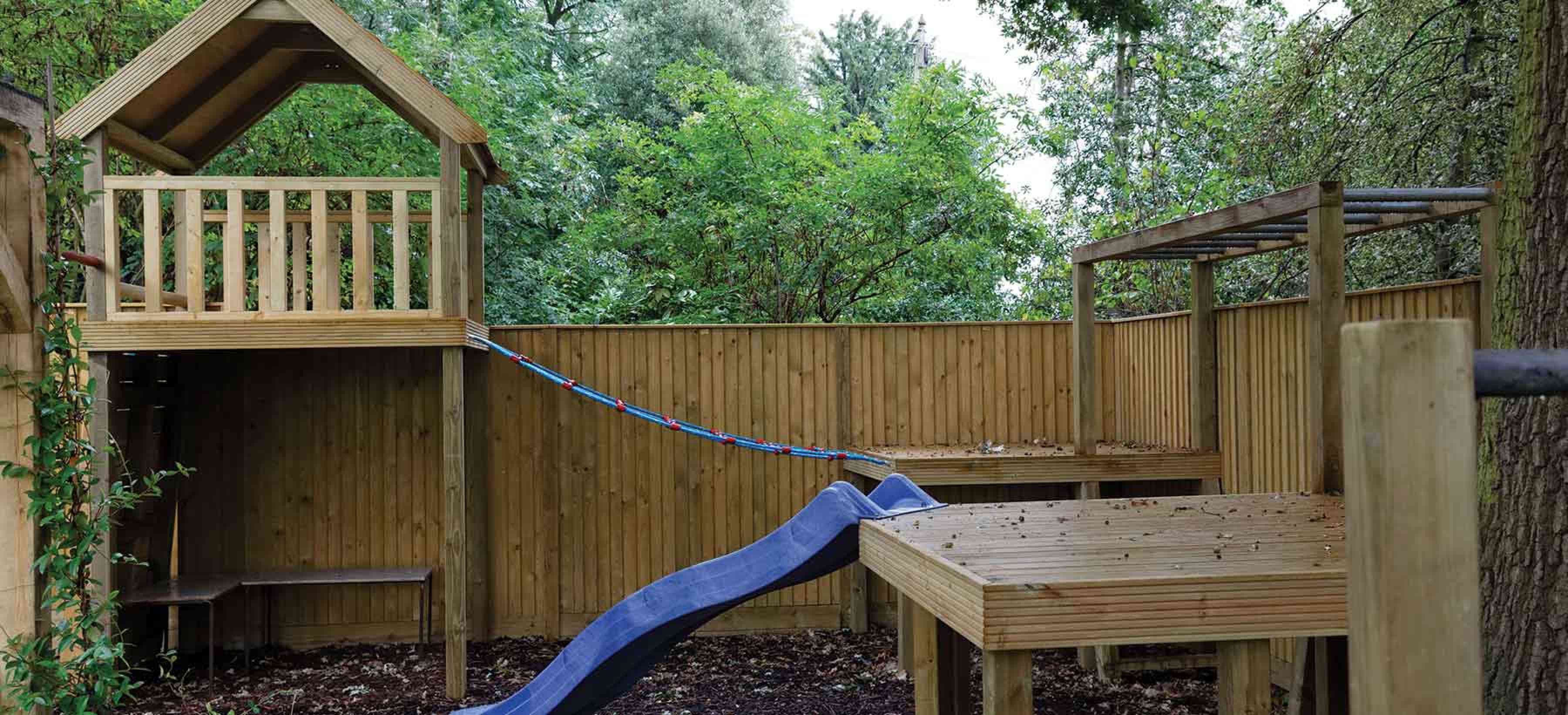 Coombe Large Back Garden with Climbing Frame
