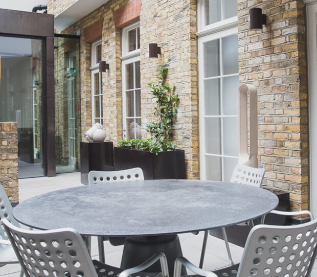 Mayfair Exclusive Office Courtyard - thumbnail